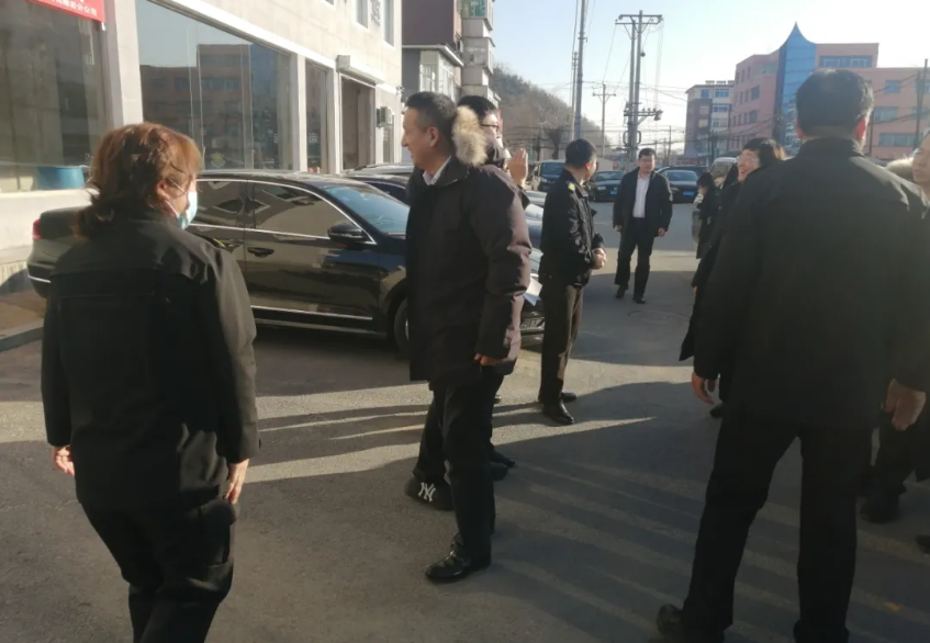 鞍勤集團黨委下基層、聽民意，助推企業(yè)高質(zhì)量發(fā)展